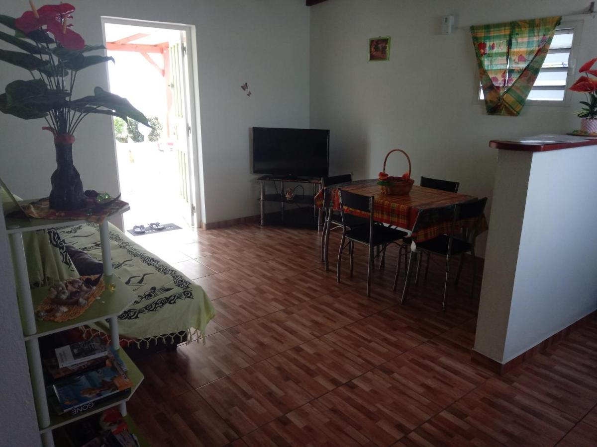 La Casa Binecha Avec Jacuzzi Villa Baillif Екстериор снимка