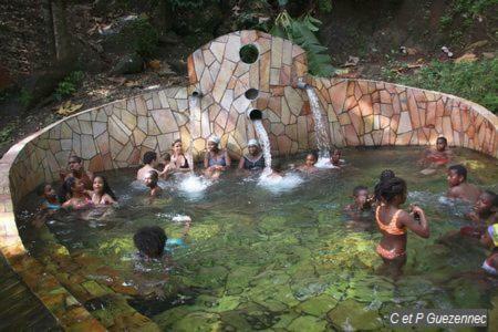 La Casa Binecha Avec Jacuzzi Villa Baillif Екстериор снимка